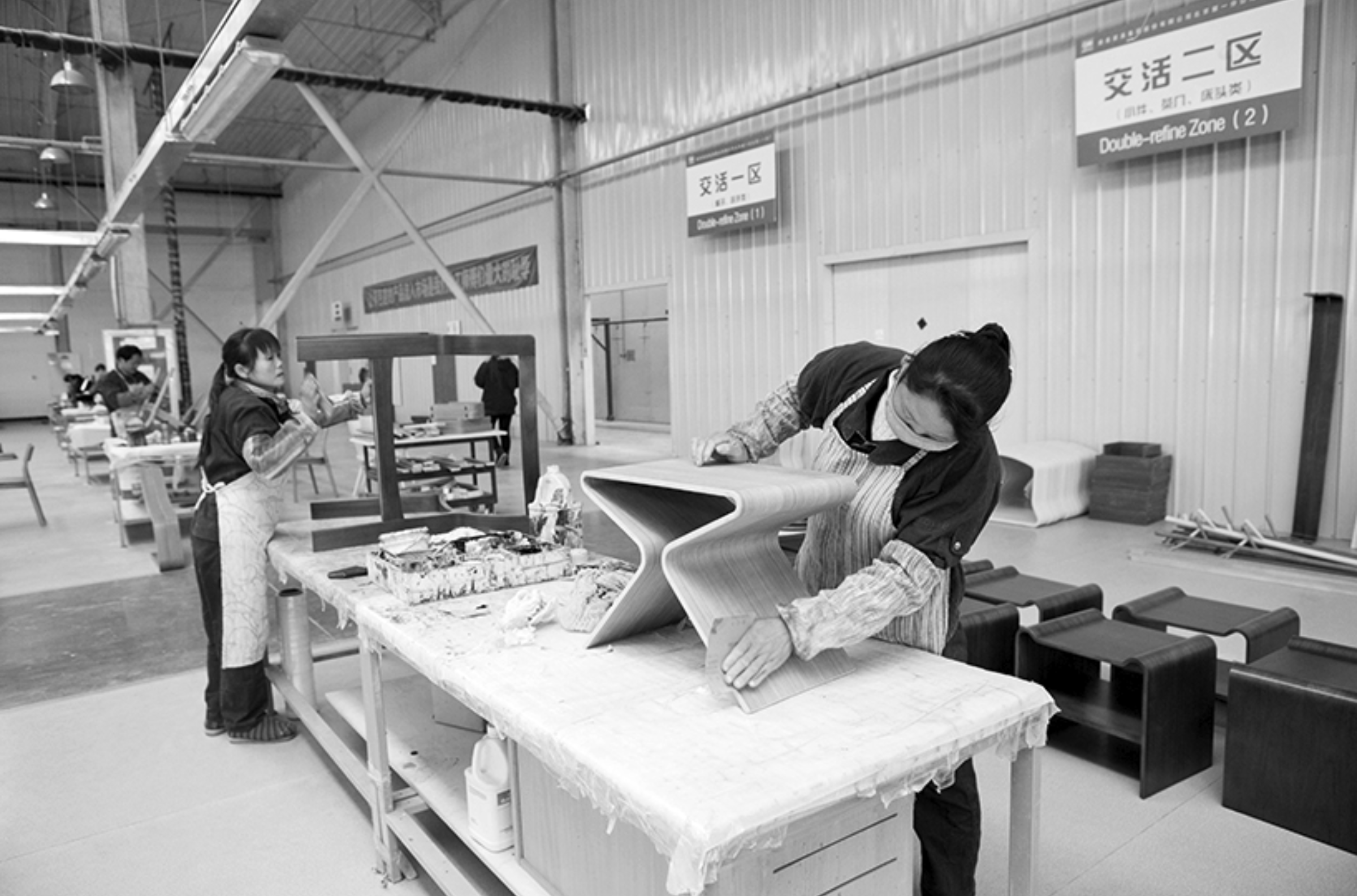 The high level of craftsmanship from wholesale furniture suppliers in Dongguan.